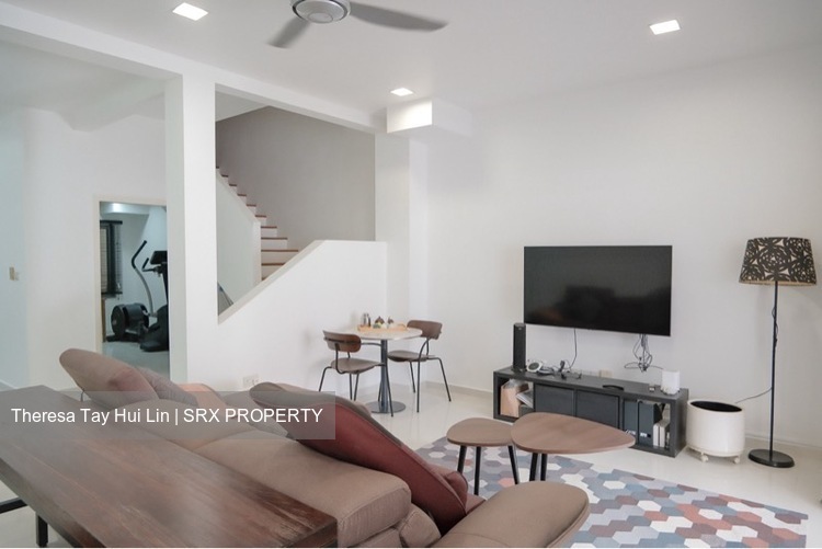 Opera Estate (D15), Terrace #598382941